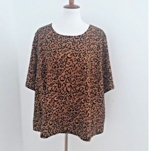 {AVA & VIV Animal Print strech Blouse Top Sz 3X